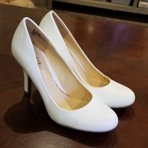 White Round Toe Heels - Size 8